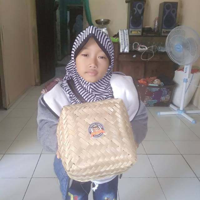 

Ayam goreng kampung MBAK SALAMAH