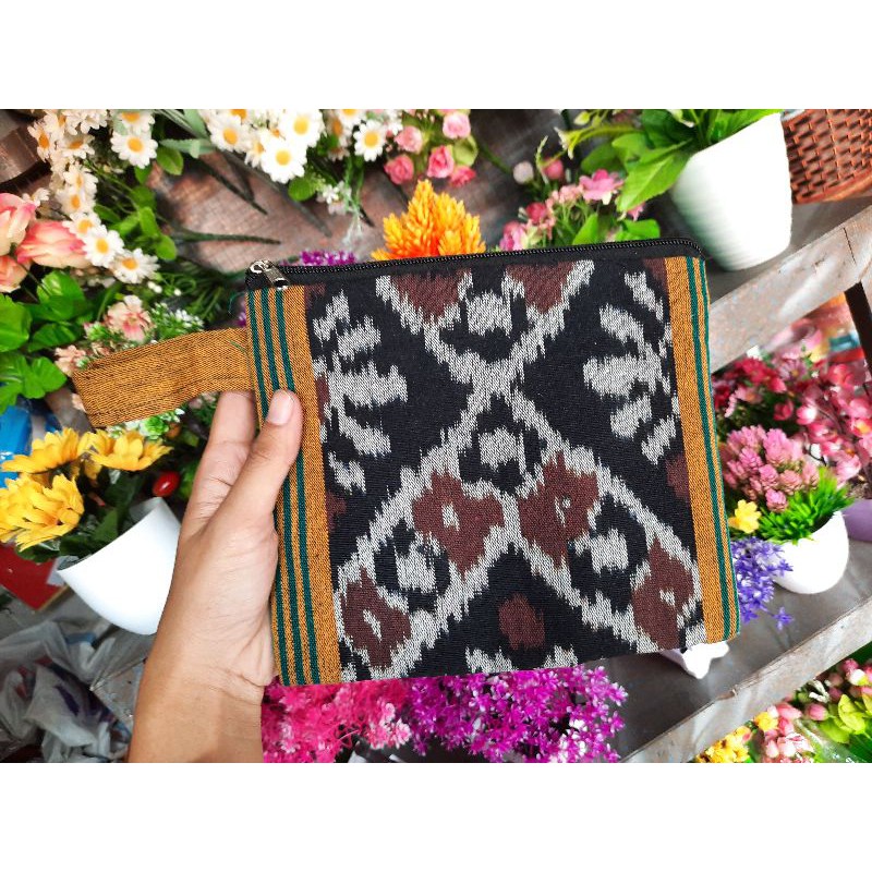 Souvenir pouch Tenun Murah "Mega Pouch" bisa Costum