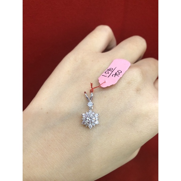 Liontin diamond look emas asli 750 SNI