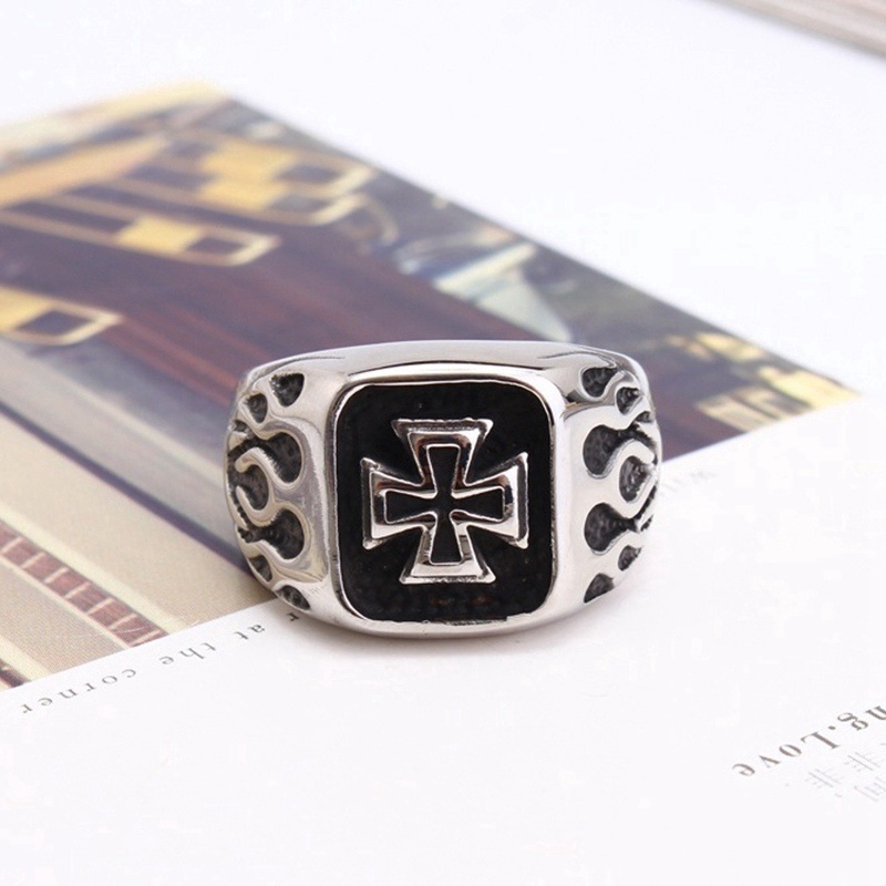 Cincin Vintage Motif Salib Yesus Bahan Stainless Steel untuk Pria