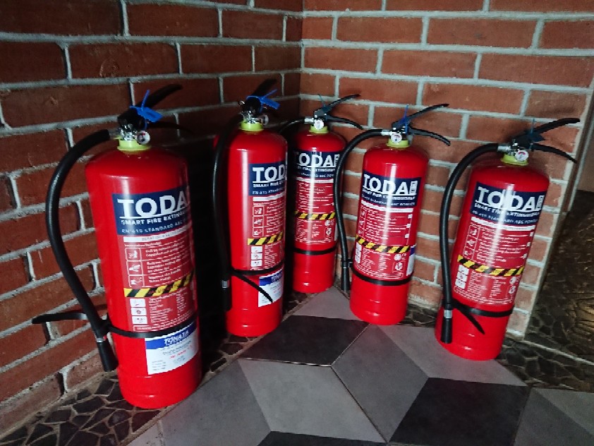 Apar 5 Kg / Pemadam Api 5kg / Set Komplit Toda By Tonata Fire Extinguisher