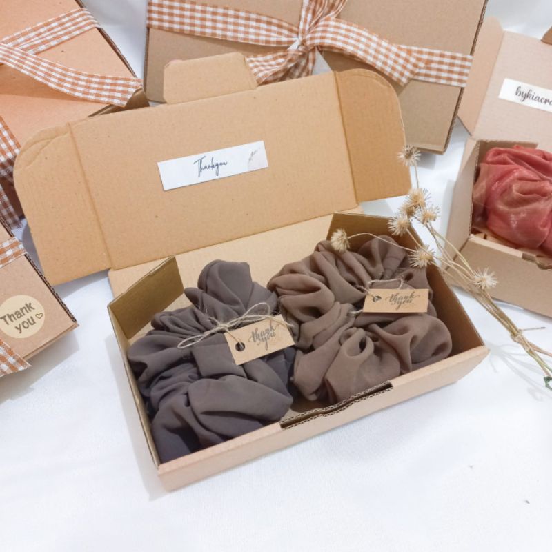 Scruinchie Box/Hampers scruinchie in the box/Kado wisuda/Gift box