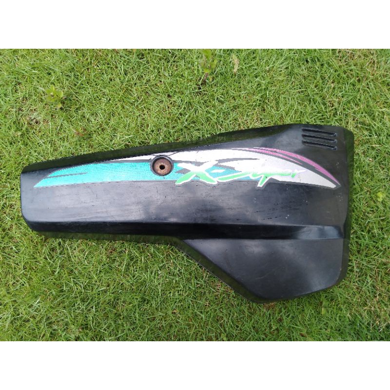 tutup aki tepong aki kanan Suzuki a100 original