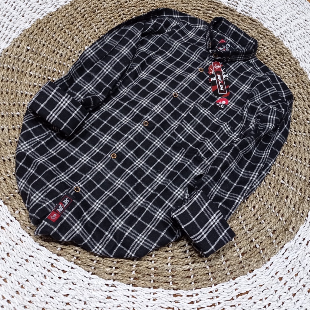 Kemeja flanel Distro pria lengan panjang model slimfit pria kotak navy list merah