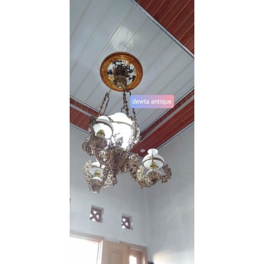 Lampu gantung jawa OVJ ( lampu tengah uk 40 & 3 lampu uk 18 )