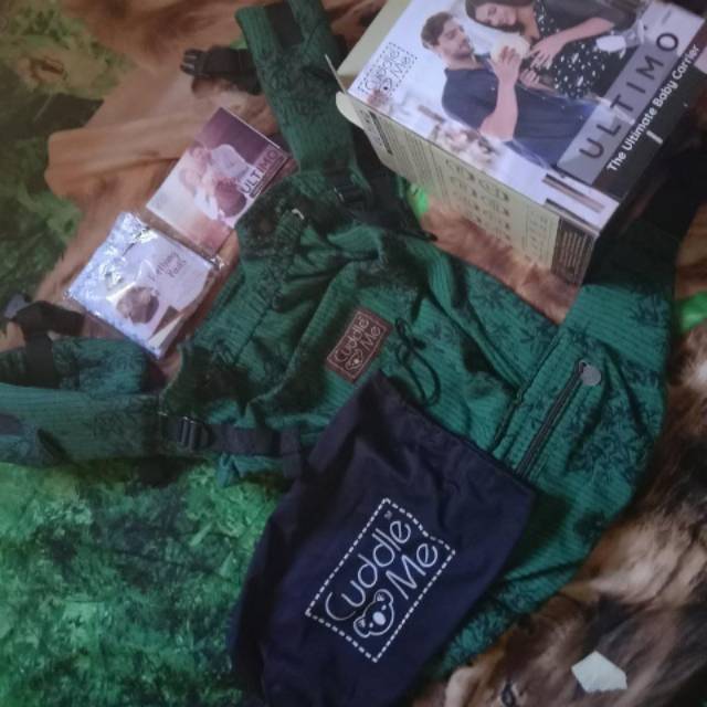 Gendongan Wcssc cuddle me ultimo preloved