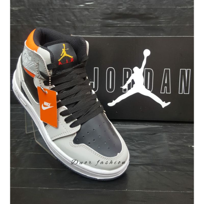 Sepatu KETS Nik* Jord*n Grey/Darkgrey SNEAKERS kekinian masa kini | sepatu kets pria dan wanita | Sneakers terbaru dan termurah kualitas PREMIUM