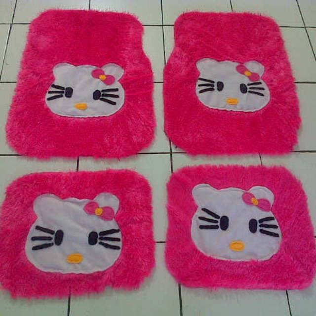 Karpet mobil karakter hello kitty doraemon keropi