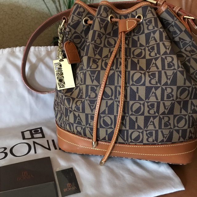 Bonia bag serut preloved