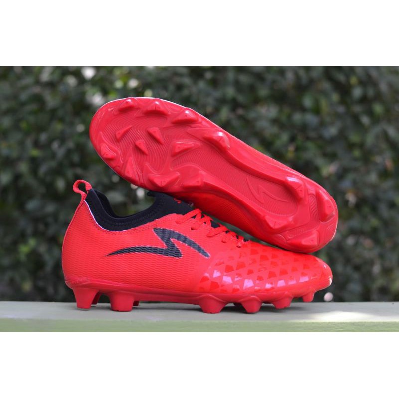 Sepatu Bola Specs Cyanide Boa FG Emperor Red/ Black.