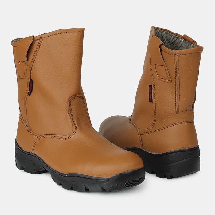 safety boots slip on