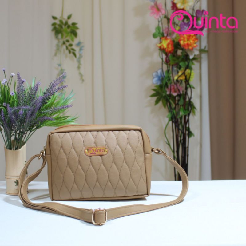 Zola sling bag :: tas wanita original Quinta :: MOCCA