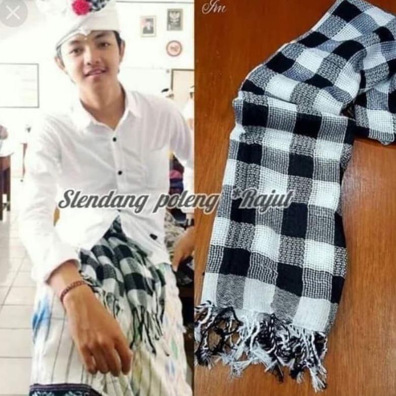 ⇿ selendang catur/selendang adat bali/selendang poleng/syall rajut/syall bali/ slendang tenun ㄾ