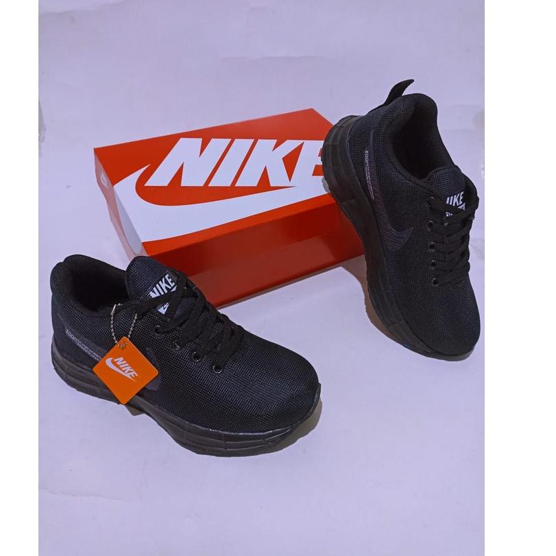 87T Sepatu Sekolah Sneakers Nike Anak Perempuan Laki SD SMA Warna Hitam Polos Wanita✴ (Terkini)Best 
