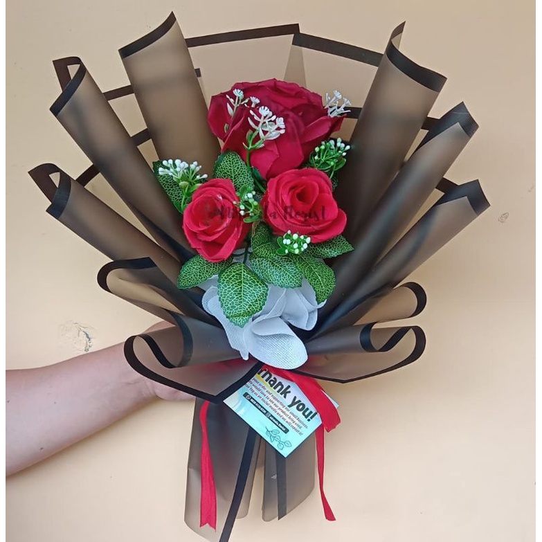 Jual BUKET BUCKET BOUQUET BUNGA PLASTIK ARTIFICIAL MERAH HITAM BIRU