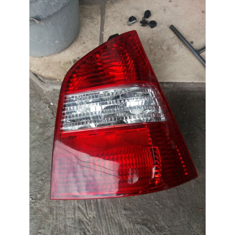 stoplamp Nissan grand Livina