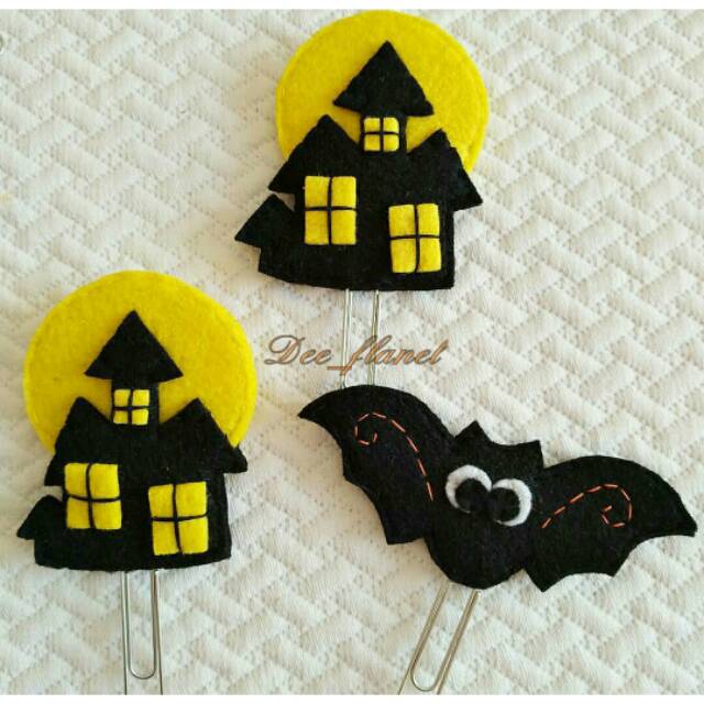 

Pembatas buku flanel cantik