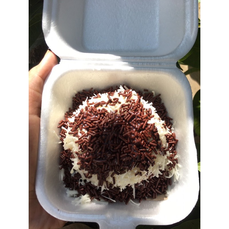 

ketan susu dan piscok lumer dijamn nagih