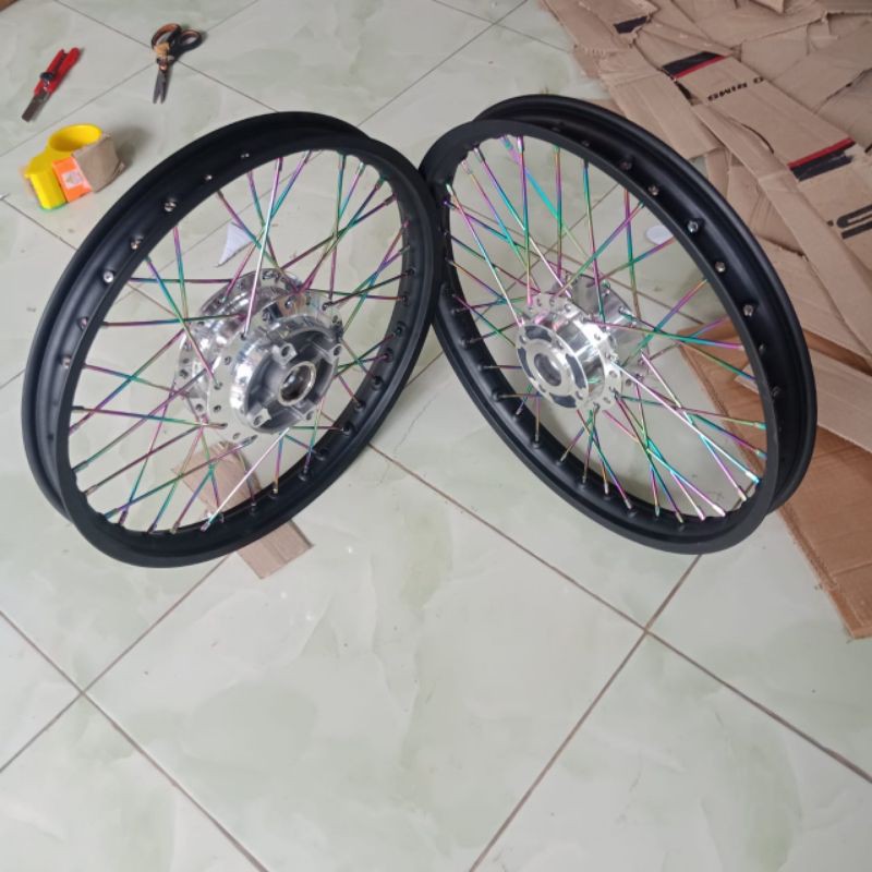 velg jari jari jupiter mx 135 DD ring 17x140/140 ruji pelangi