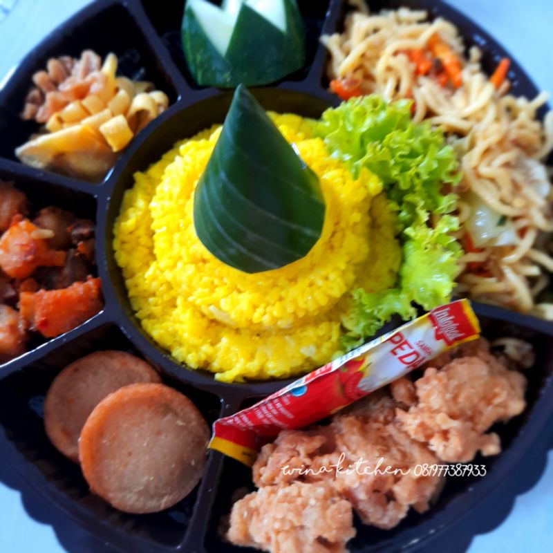

[Wina Kitchen] Nasi Kuning Mika Tumini