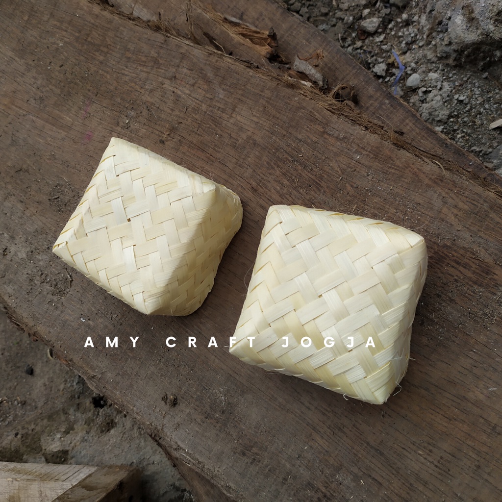 Sepasang Besek Bambu 5x5 cm / besek bambu mini/ besek mini/ besek 5cm kecil/ pithi/ souvenir besek