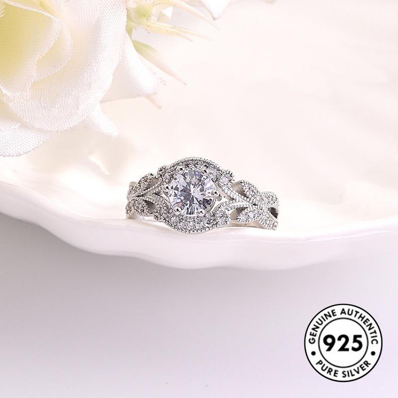 Cincin Sterling Silver 925 Desain Daun Hias Berlian Imitasi Elegan Untuk Wanita
