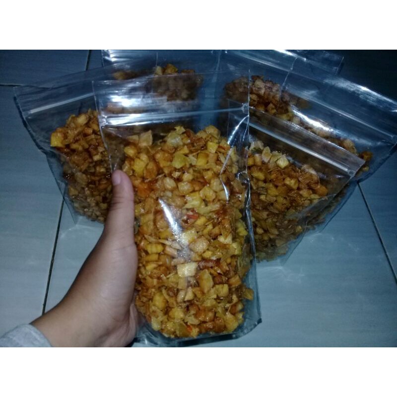 

Keripik Dadu pedas manis