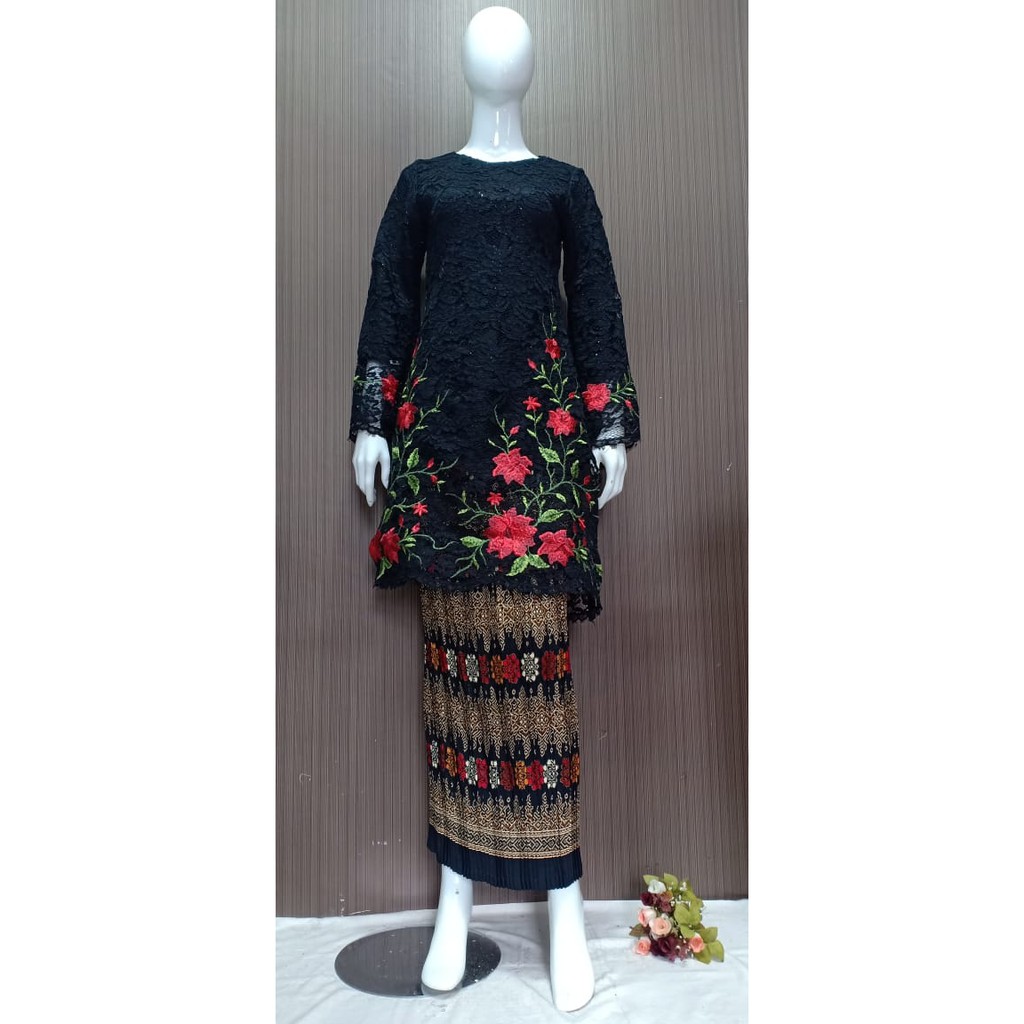 KEBAYA HANABI BRUKAT ROK PRISKET KEBAYA BRUKAT KEBAYA RUMAH KEBAYA BANDUNG RUMAH SONGKET BANDUNG