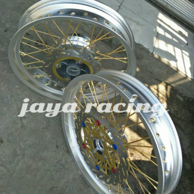 Sepaket velg tapak lebar 250/17 350/17 CB 150r new CBR 150r new paket komplit plus stel velg bbs reg