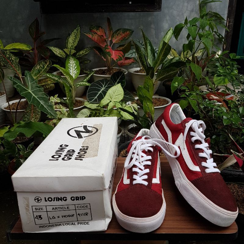 Losing Grip Classic - Sepatu Lokal