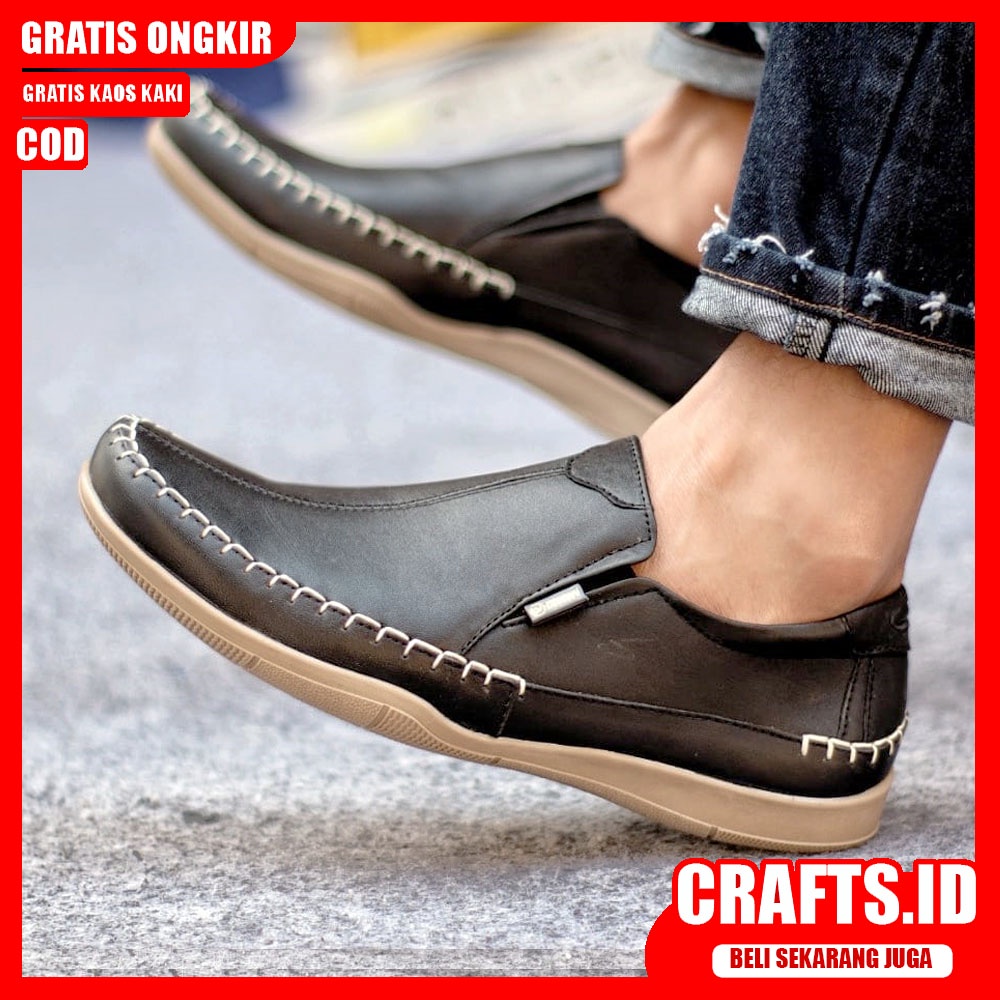 CRAFTS X DIVOC Sepatu Slip On Pria Kulit Asli Sepatu Pria Casual Pantofel Semi Formal Kerja Kantor