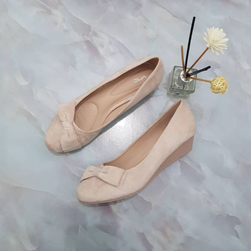 [READYSTOCK] Wedges VNC / Vincci SALE