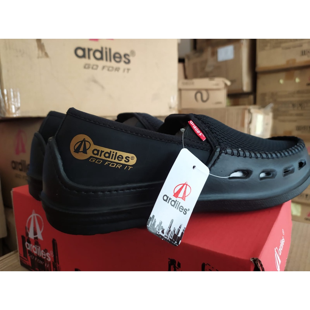 Slip on Ardiles Model FLAGON HITAM Terbaru - nyaman trendy casual