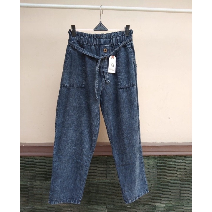 KAYLA #3 / Celana Baggy Jeans Kancing Snow High Waist dengan Tali Gesper