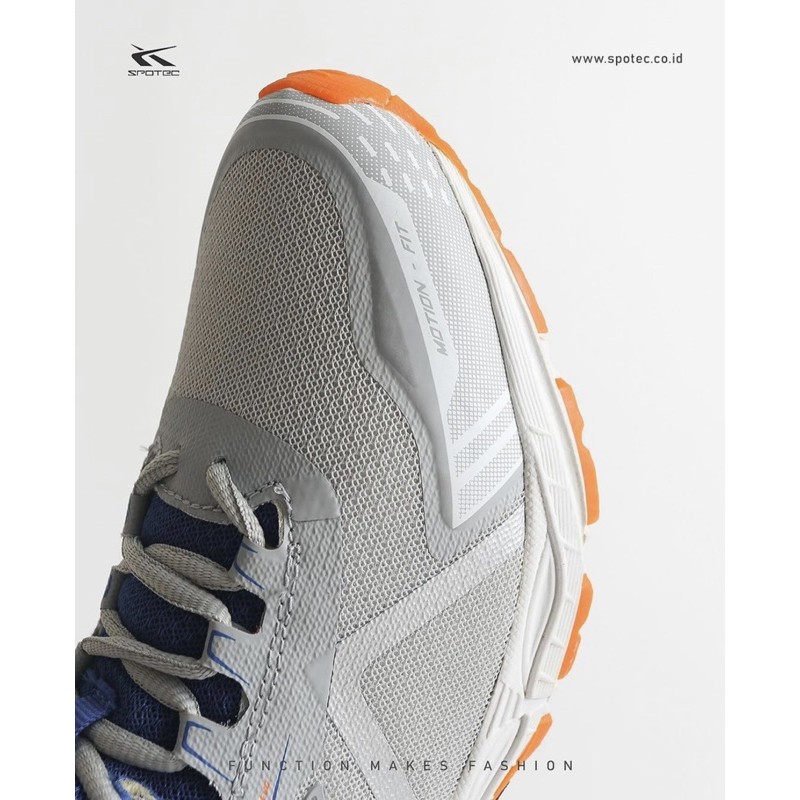 Sepatu Running Spotec Revo