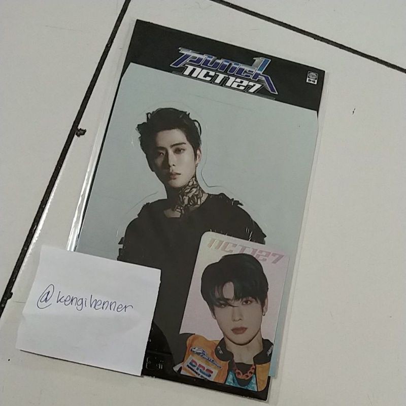 BOOKED STANDEE HOLO PUNCH JAEHYUN