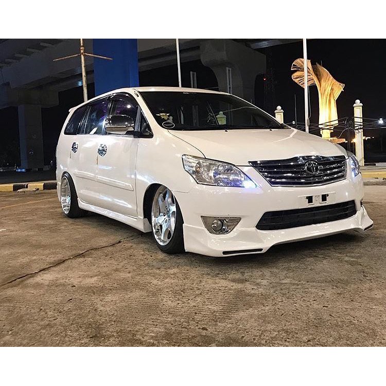 bodykit innova -- toyota innova aksesoris mobil BODY KIT toyota kijang innova 2011 2012 termurah -- 
