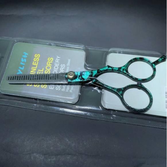 

Trendy Gunting Sasak / Gunting Zik Zak Stainless Steel Barbershop .