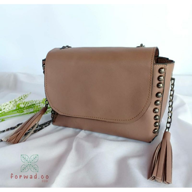 Slingbag/tas selempang tali rantai kekinian | Tas Lovisa coffee