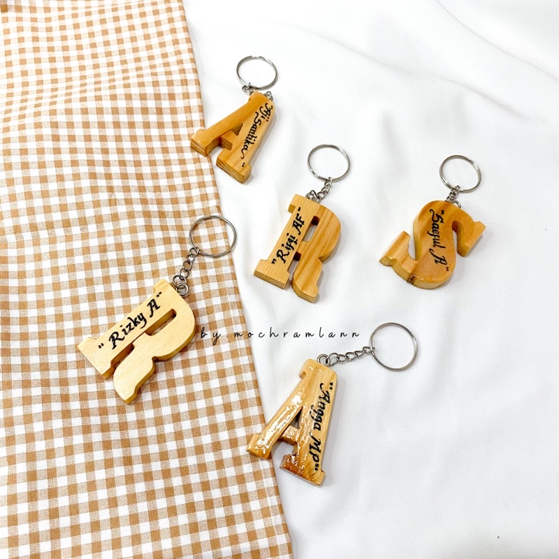 GANCI KAYU INISIAL BIG SIZE / GANCI INISIAL+NAMA GANTUNGAN KUNCI MOTOR