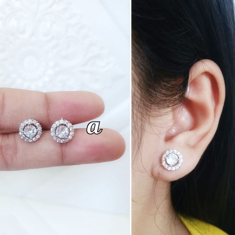 Anting Giwang Titanium Wanita Model Berlian Blink Blink Super Mewah 1