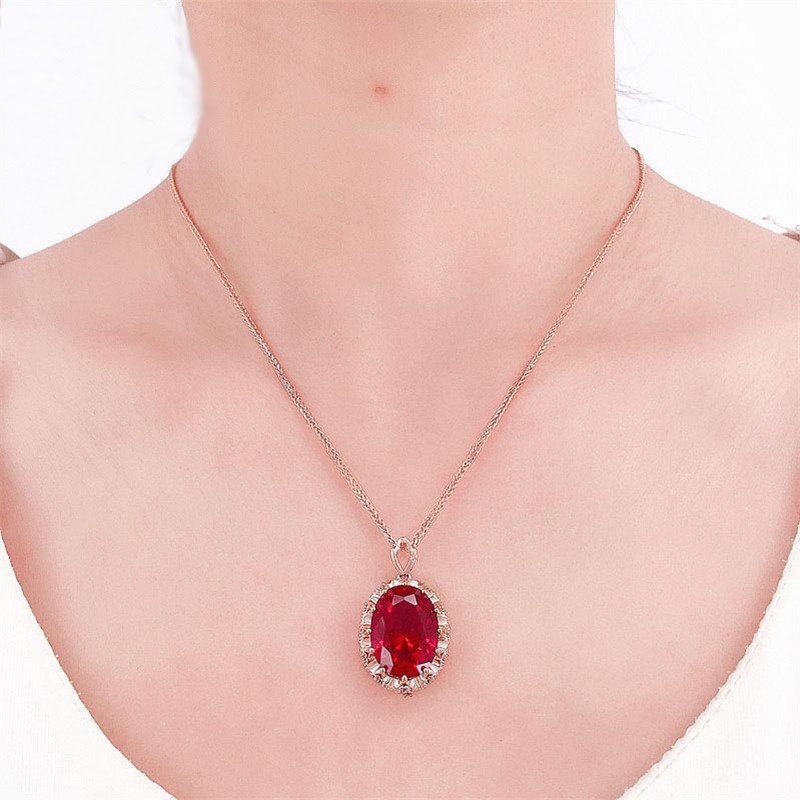 [Ready Stock]Fashion Hollowed-out Lace Inlaid Colored Gemstone Pendant 18K Rose Gold Plated Necklace