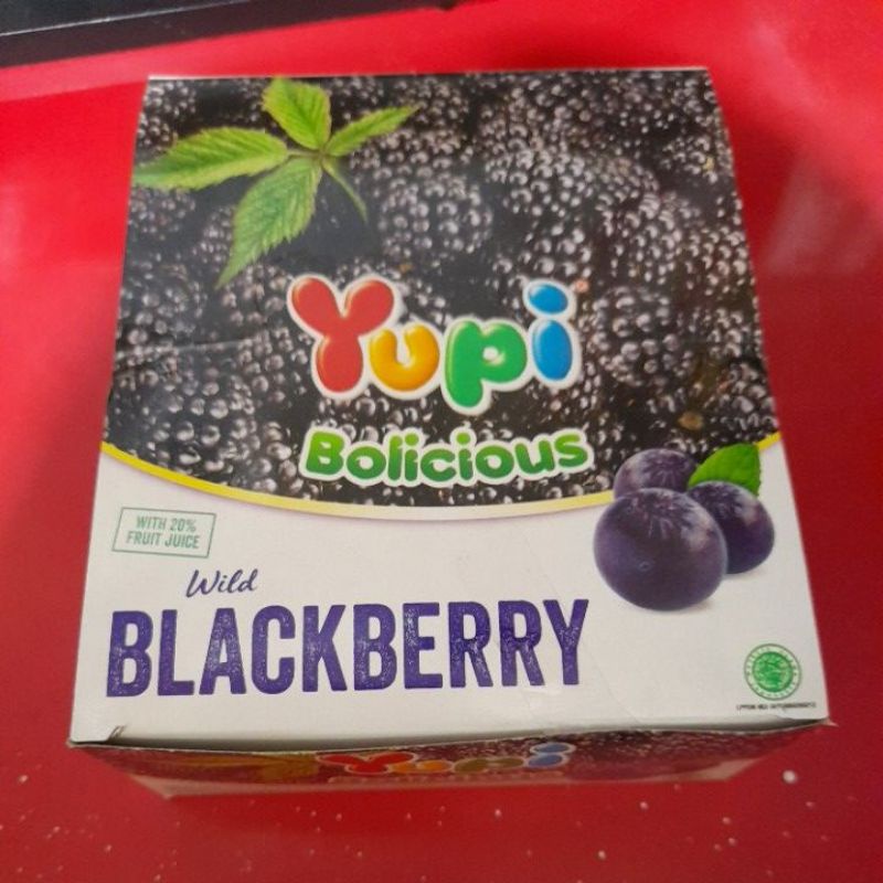 

Yupi blackberry isi 24x5 gram