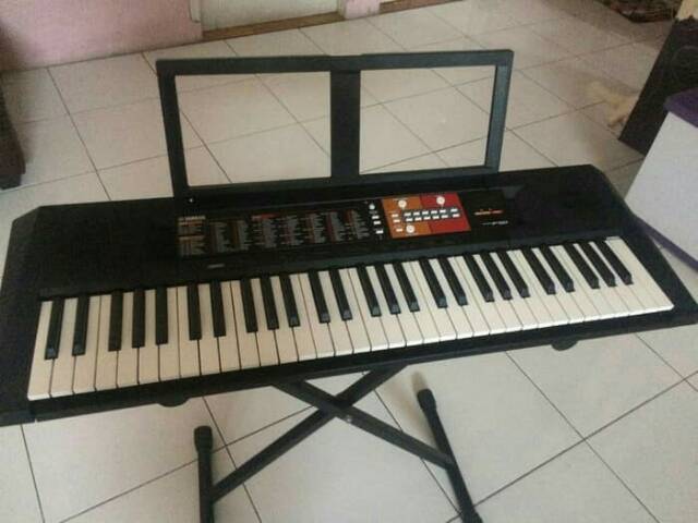 KEYBORT PIANO YAMAHAN F51