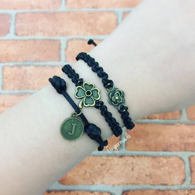 GELANG MACRAME SATIN CLOVER ROSE / gelang tali handmade