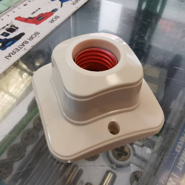 Fitting Lampu Plafon Broco 1211