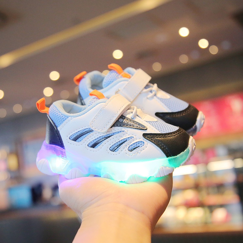 A50 - NEW Sepatu olahraga anak dengan LED kualitas premium