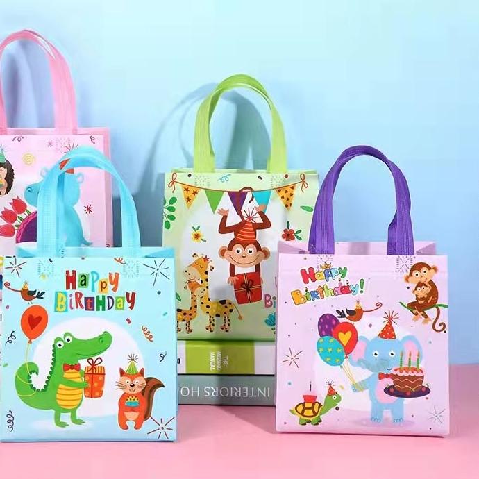 

스 HAPPY TIME GOODIE BAG DX23 1 LUSIN WARNA RANDOM ANEKA GAMBAR KARAKTER LUCU ULANG TAHUN HAPPY BIRTHDAY TAS KARUNG PLASTIK SOUVENIR
