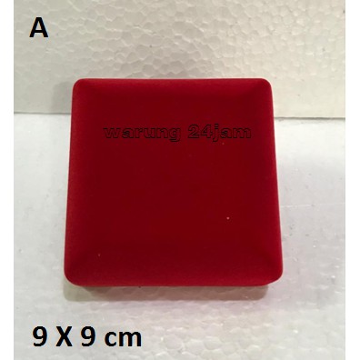 Kotak perhiasan tempat kalung cincin necklace ring bentuk kotak persegi besar pernikahan tunangan va