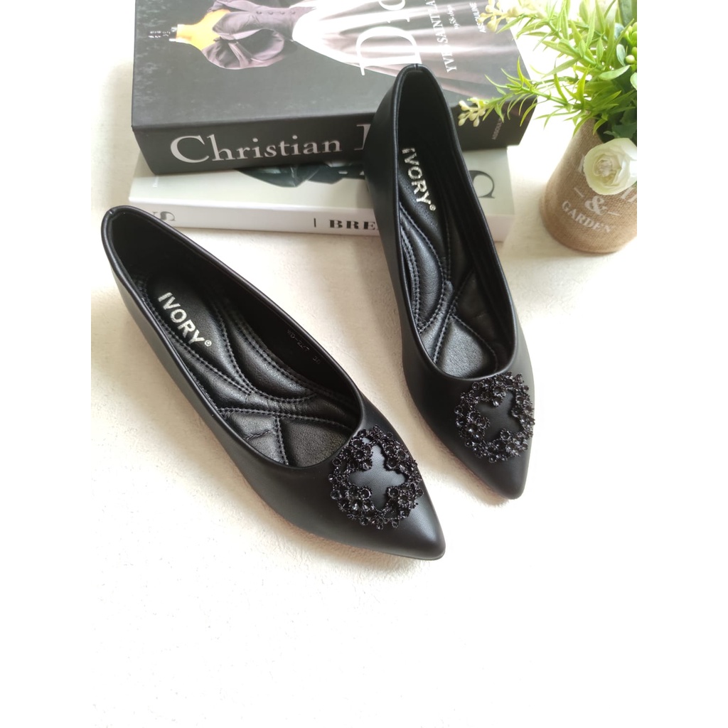 IVORY Sepatu Wanita Wegdes Dalam 3cm Import WD-227